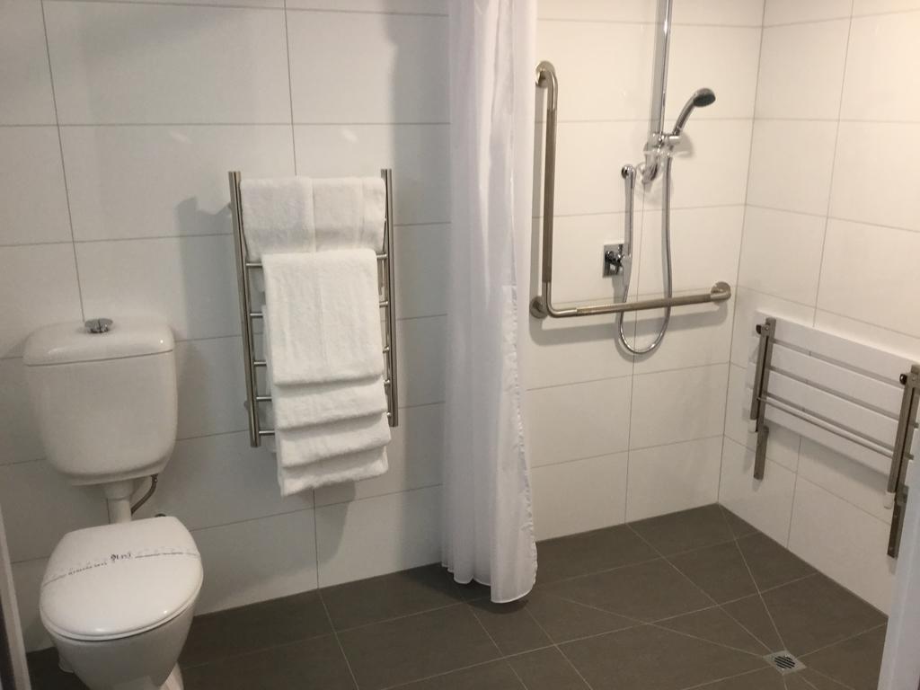 East Pier Hotel Нейпир Экстерьер фото