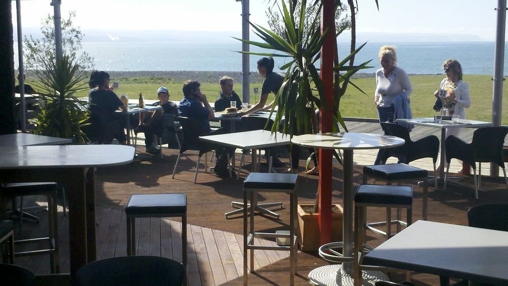 East Pier Hotel Нейпир Экстерьер фото